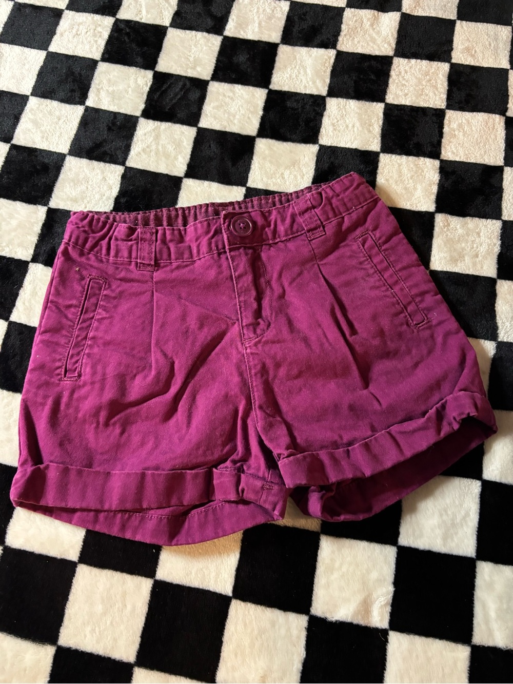 Size 5 dark purple plum short from gap